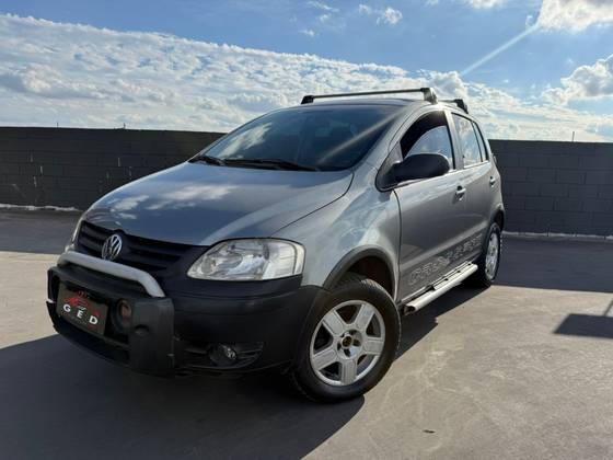 VOLKSWAGEN CROSSFOX 1.6 MI FLEX 8V 4P MANUAL
